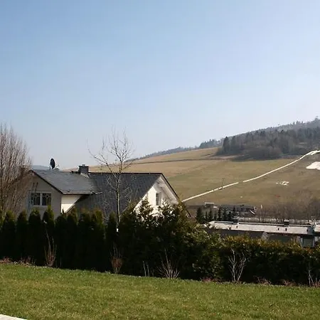 Am Finkenbusch Aan De Skipiste Willingen (Upland)